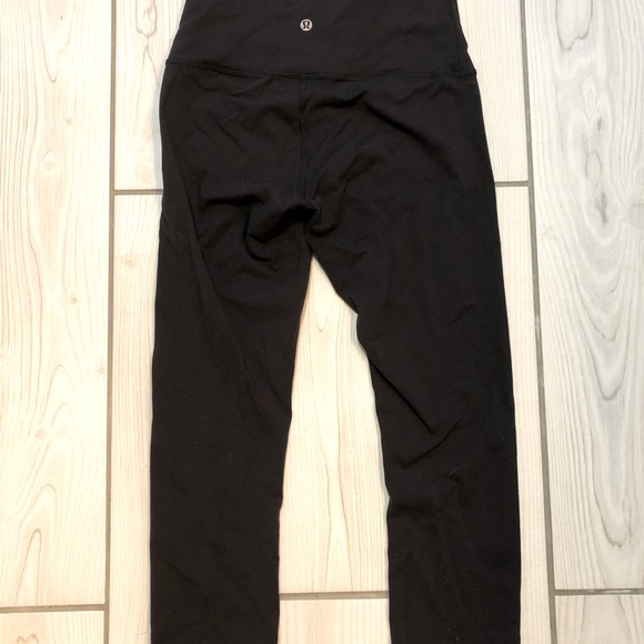 lululemon athletica Pants - Lululemon Capri leggings